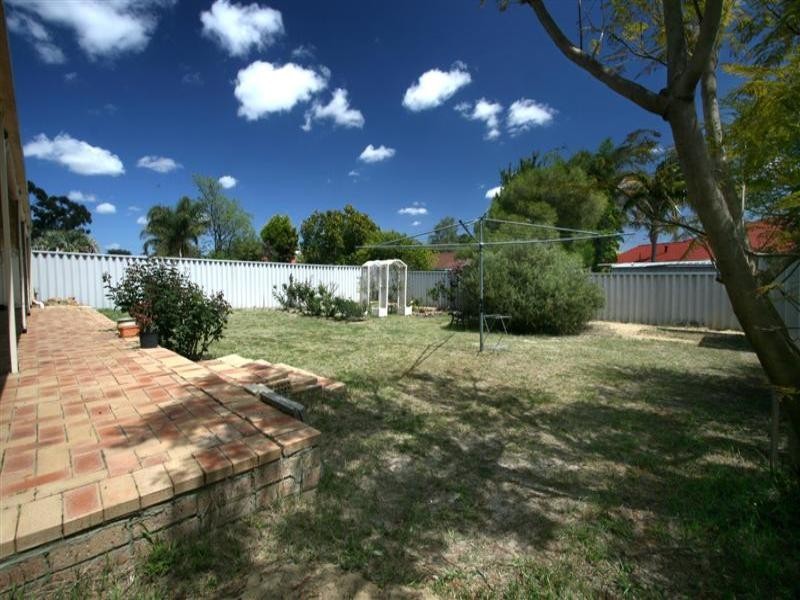 36 Kookaburra Crescent, High Wycombe WA 6057
