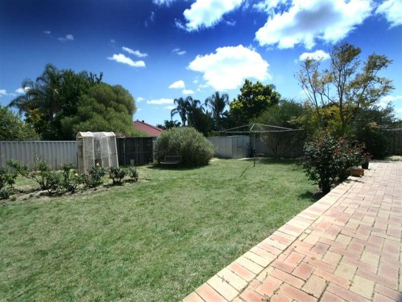 36 Kookaburra Crescent, High Wycombe WA 6057