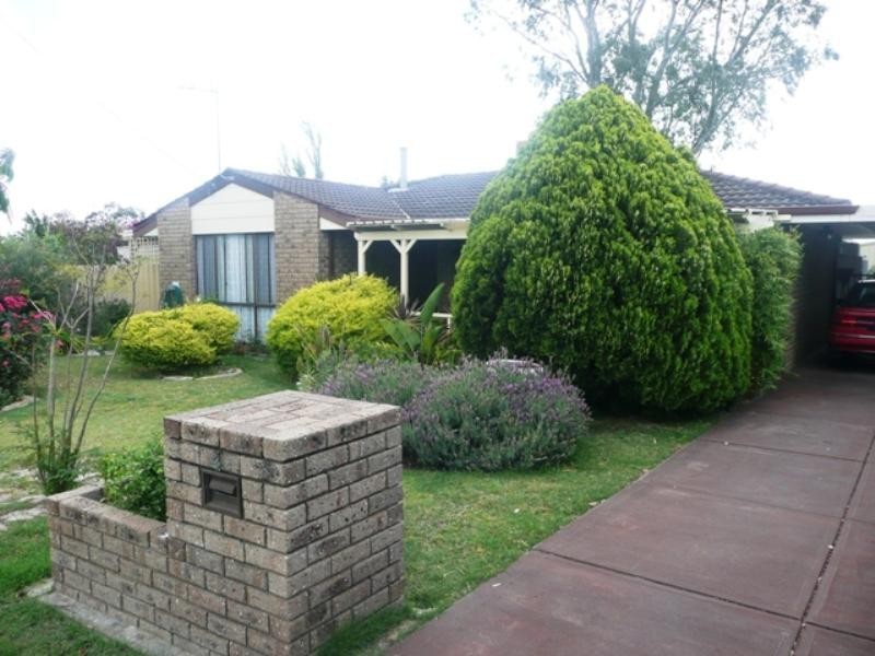 4 Jabiru Court, High Wycombe WA 6057