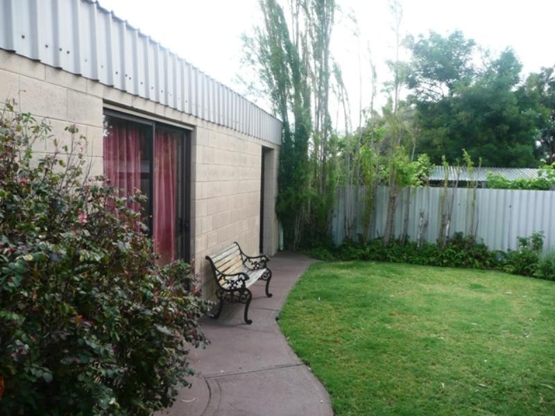 4 Jabiru Court, High Wycombe WA 6057