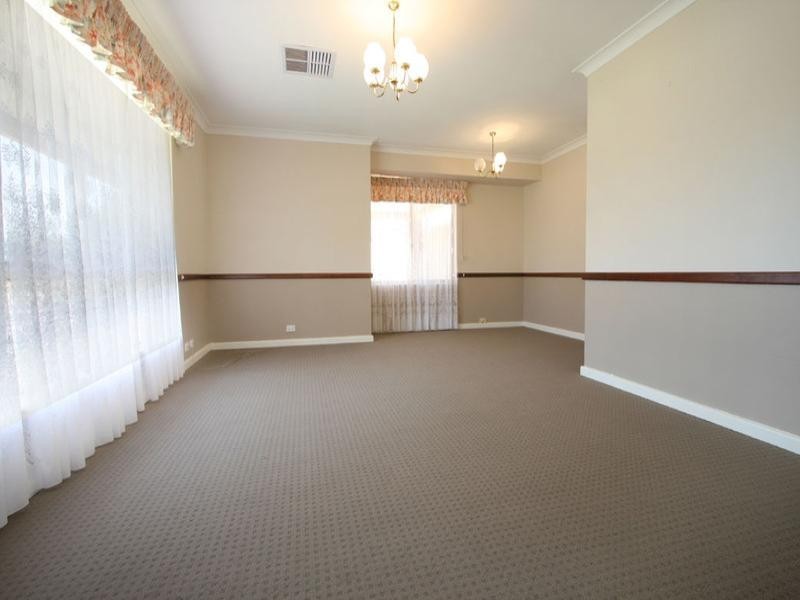 45 Swallow Loop, High Wycombe WA 6057