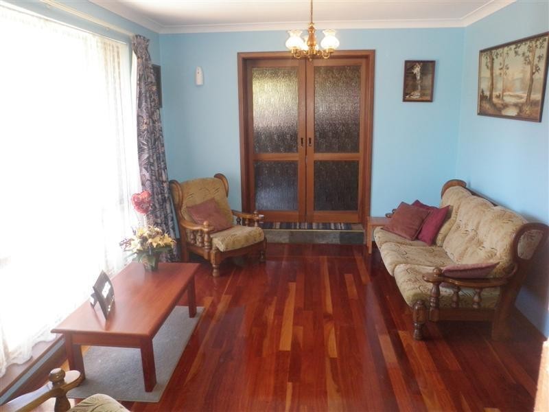 2 Chancery Court, Forrestfield WA 6058