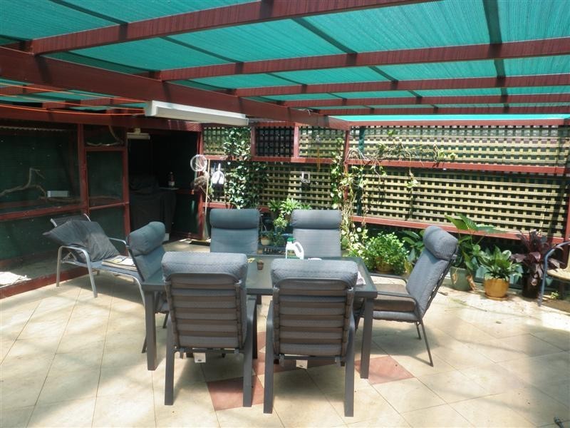 2 Chancery Court, Forrestfield WA 6058