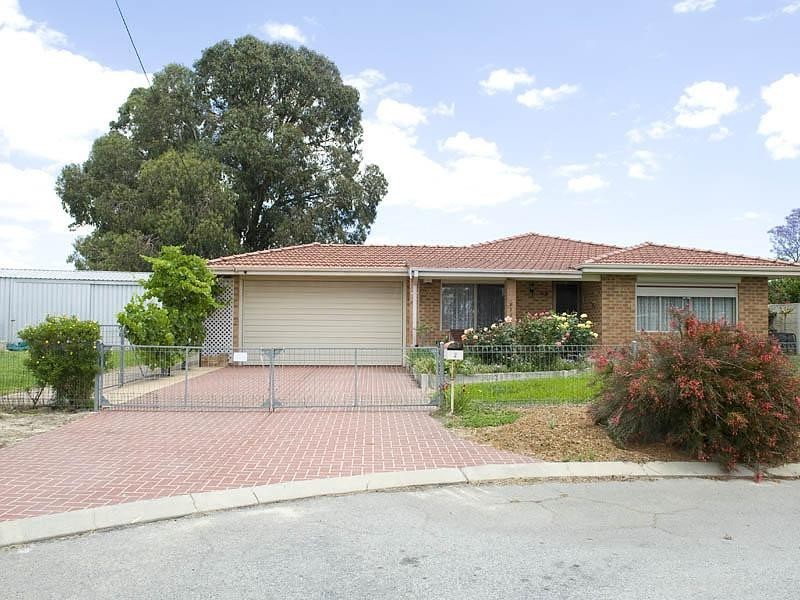 7 Leith Place, High Wycombe WA 6057