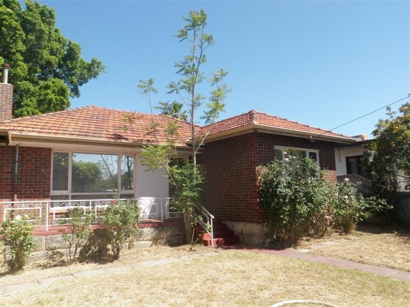 61 Cyril Road, High Wycombe WA 6057