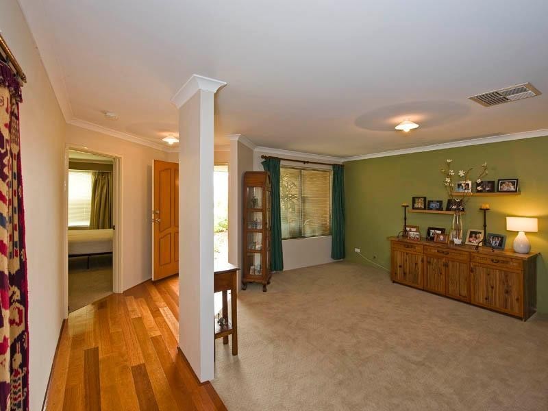 62 Larwood Crescent, High Wycombe WA 6057