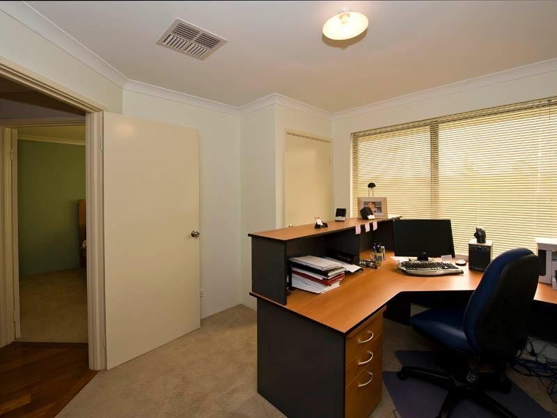 62 Larwood Crescent, High Wycombe WA 6057