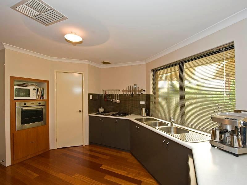 62 Larwood Crescent, High Wycombe WA 6057