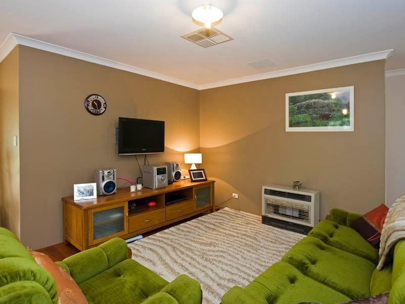 62 Larwood Crescent, High Wycombe WA 6057