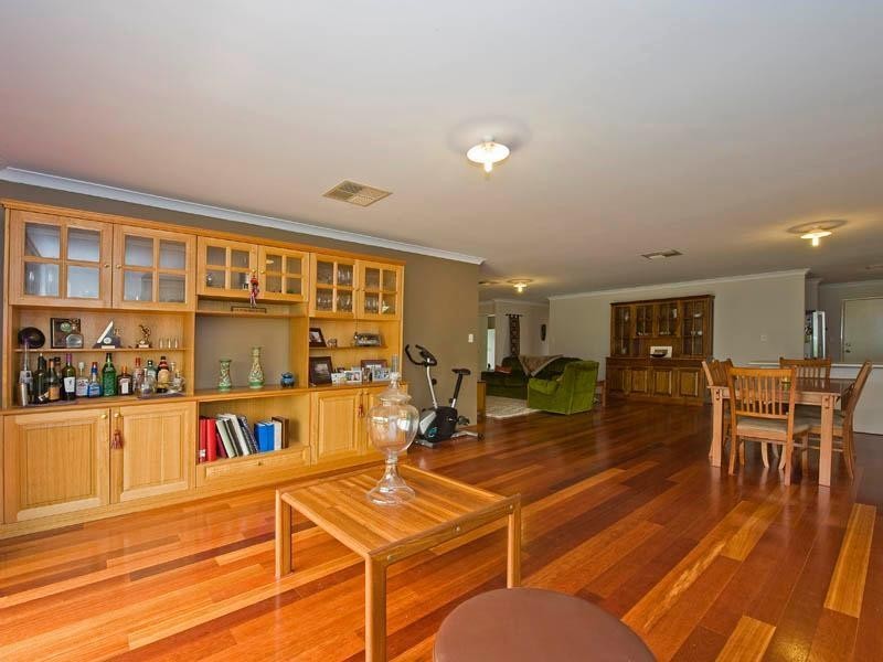 62 Larwood Crescent, High Wycombe WA 6057