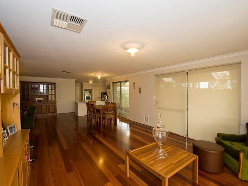 62 Larwood Crescent, High Wycombe WA 6057