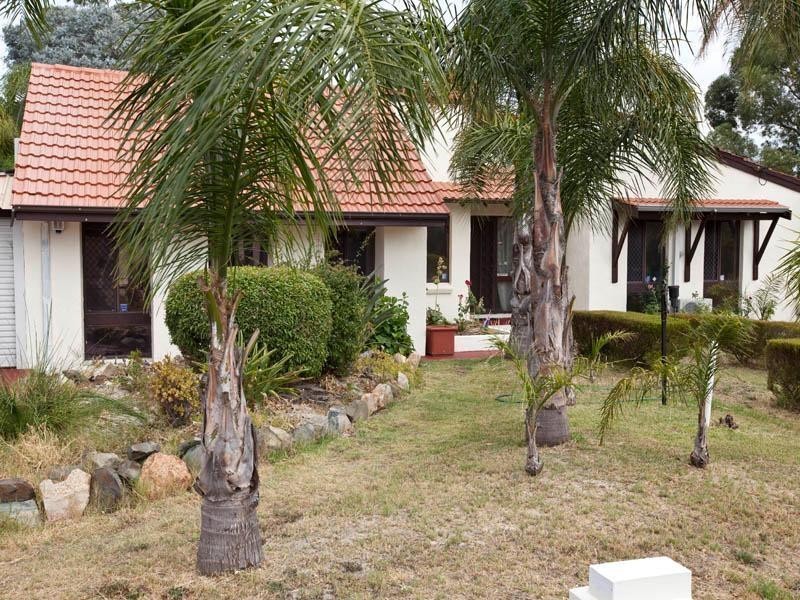 3 HIbiscus Drive, Forrestfield WA 6058