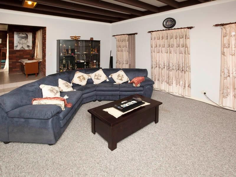 3 HIbiscus Drive, Forrestfield WA 6058