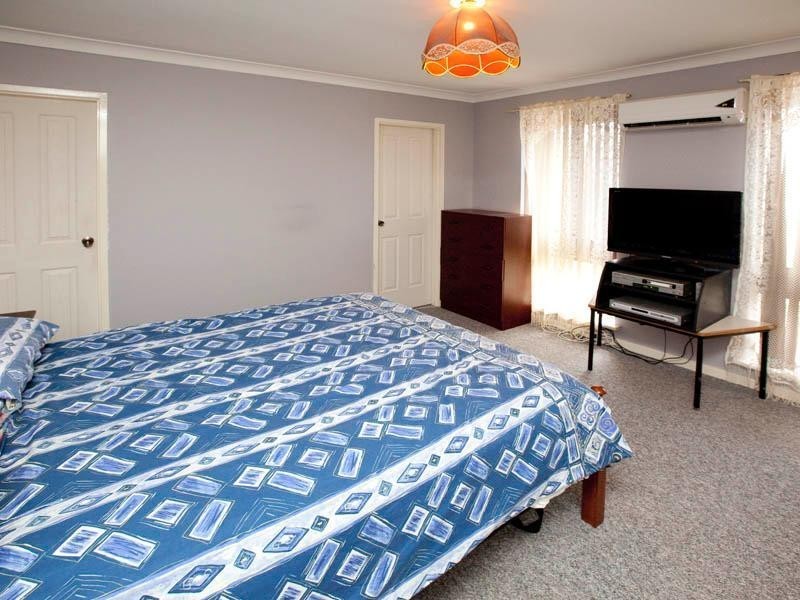 3 HIbiscus Drive, Forrestfield WA 6058