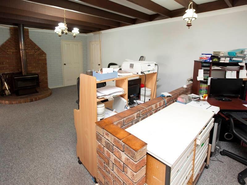 3 HIbiscus Drive, Forrestfield WA 6058