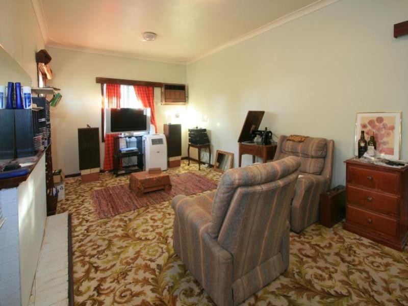 1 Kathleen Close, Maida Vale WA 6057