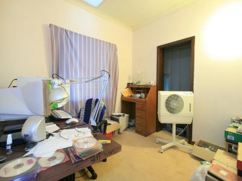 1 Kathleen Close, Maida Vale WA 6057