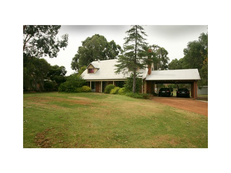 18 Hawkvalley Crescent, Maida Vale WA 6057