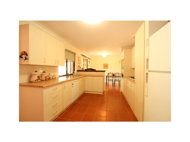 18 Hawkvalley Crescent, Maida Vale WA 6057