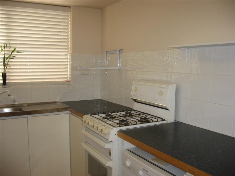 18 Karu Road, Kalamunda WA 6076