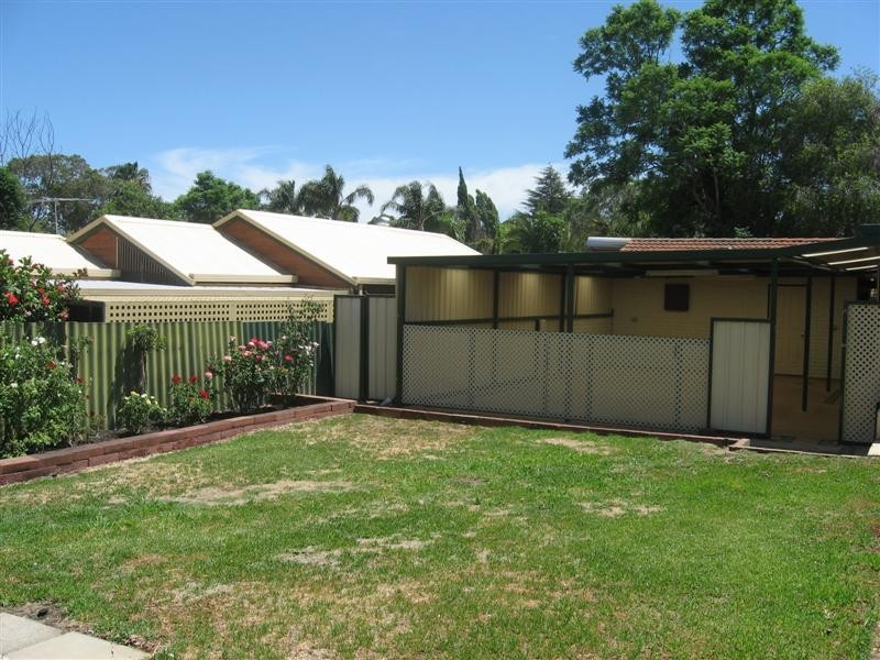 18 Karu Road, Kalamunda WA 6076