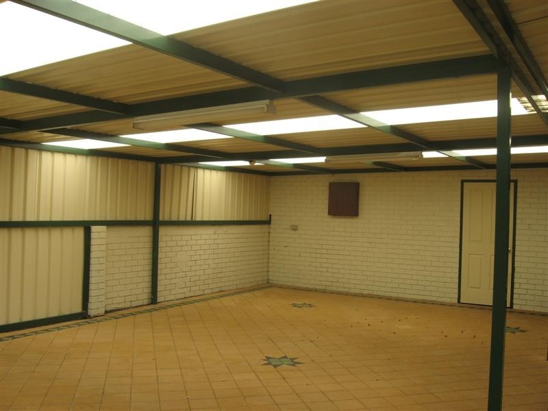 18 Karu Road, Kalamunda WA 6076