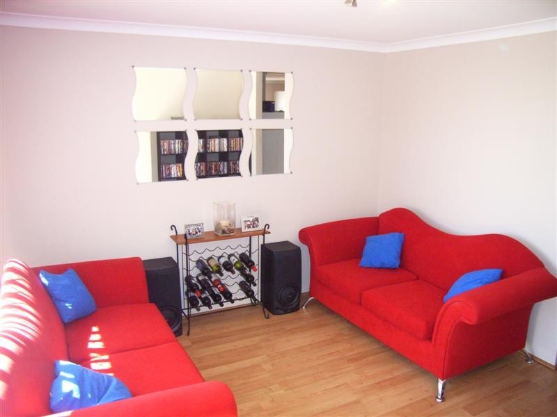 2 Beryl Close, Maida Vale WA 6057