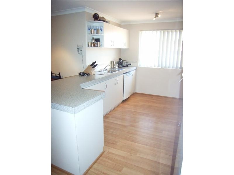 2 Beryl Close, Maida Vale WA 6057