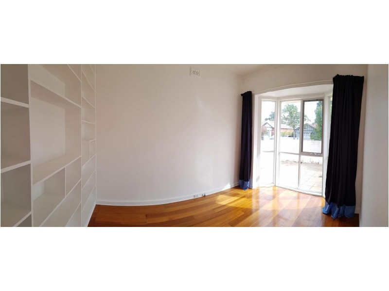 10 Kalymna Grove, St Kilda East VIC 3183