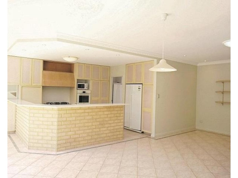 83 Cook Avenue, Hillarys WA 6025