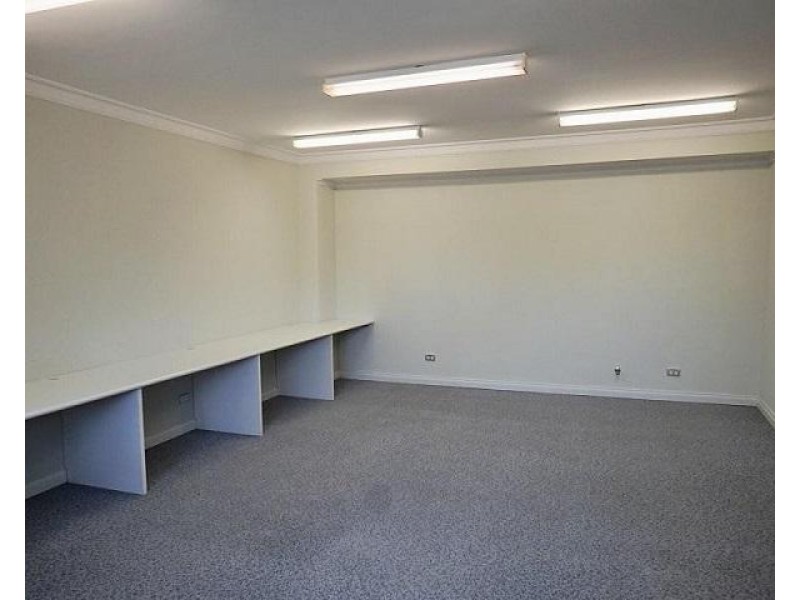 83 Cook Avenue, Hillarys WA 6025