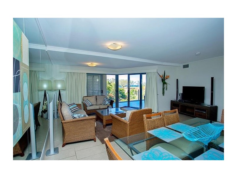 409/4 Beaches Village Circuit, Agnes Water QLD 4677