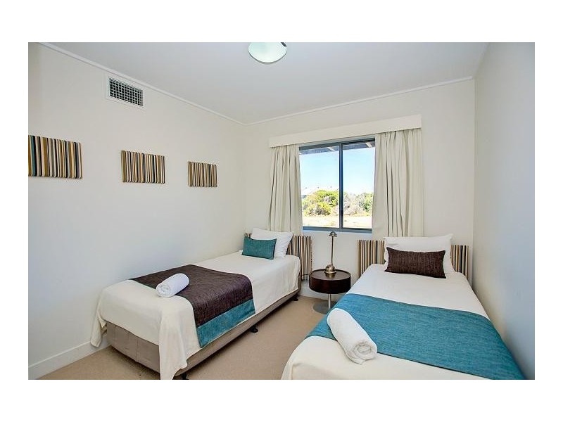 409/4 Beaches Village Circuit, Agnes Water QLD 4677