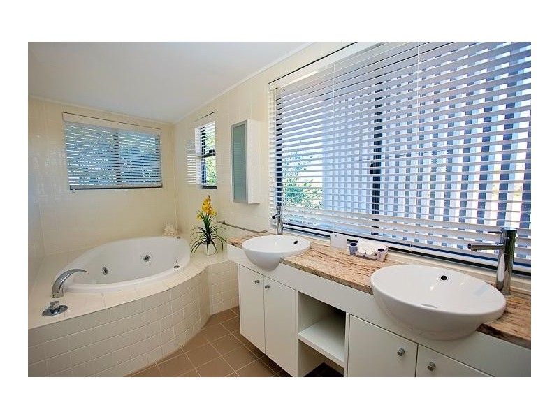 409/4 Beaches Village Circuit, Agnes Water QLD 4677