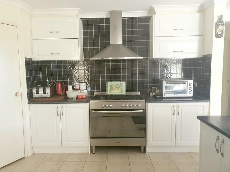 13 Walker Road, Gleneagle QLD 4285