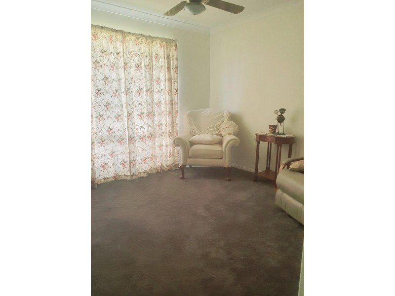 13 Walker Road, Gleneagle QLD 4285