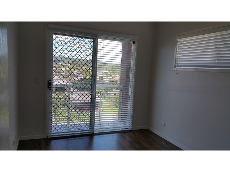 20 Angourie Crescent, Pacific Pines QLD 4211