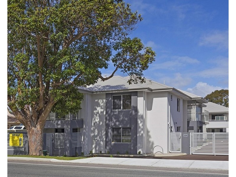 * Belgravia Street, Cloverdale WA 6105