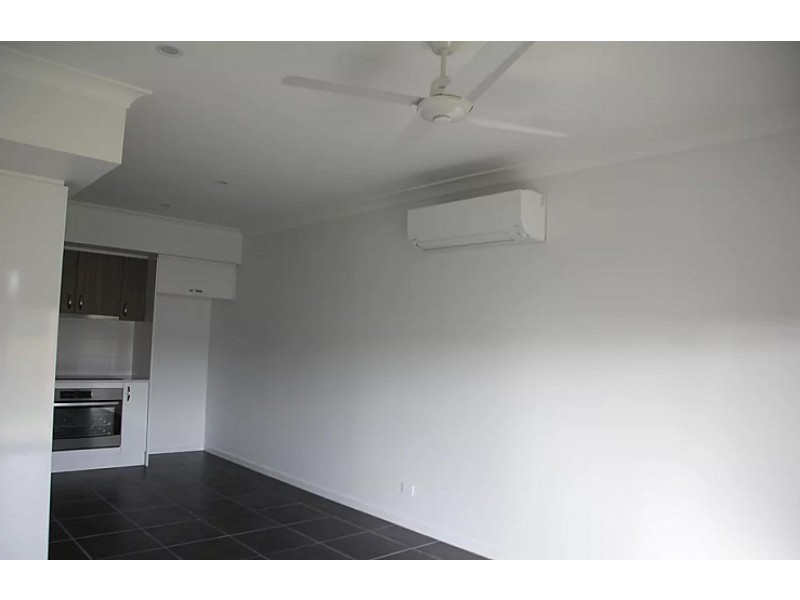 2/24 Arburry Crescent, Brassall QLD 4305