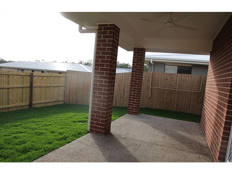 2/24 Arburry Crescent, Brassall QLD 4305