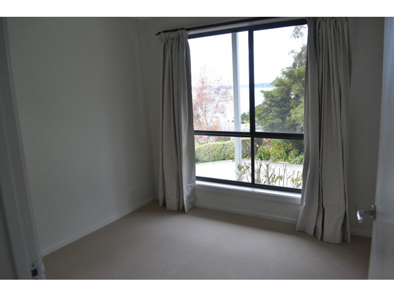 1/27 Auburn Road, Kingston Beach TAS 7050