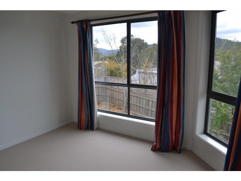 1/27 Auburn Road, Kingston Beach TAS 7050