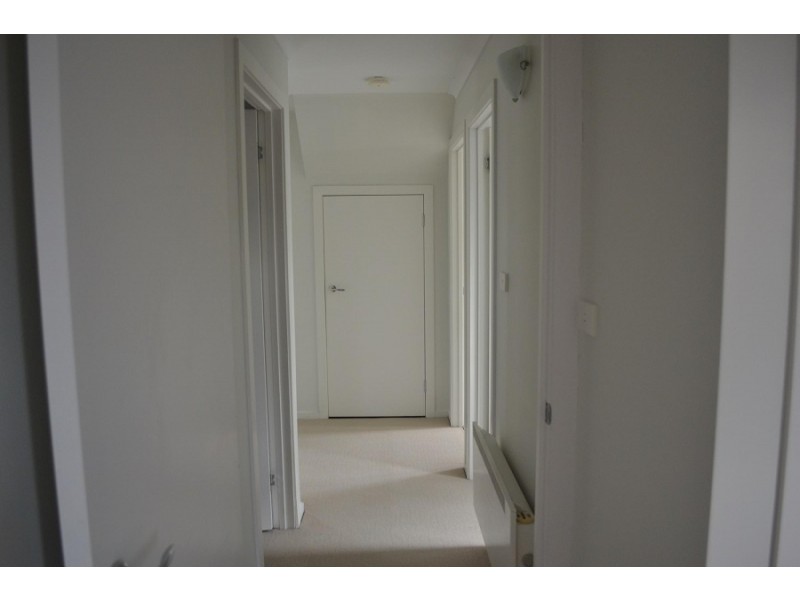 1/27 Auburn Road, Kingston Beach TAS 7050