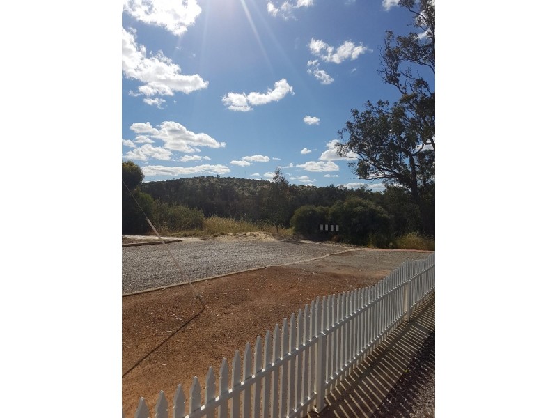 6 Millington Street, Northam WA 6401