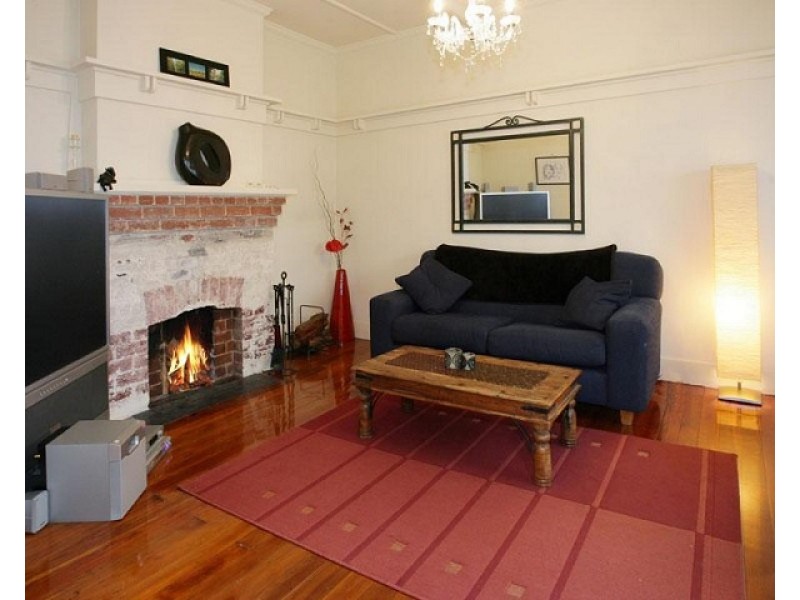 1/13 Bluff Avenue, Elwood VIC 3184