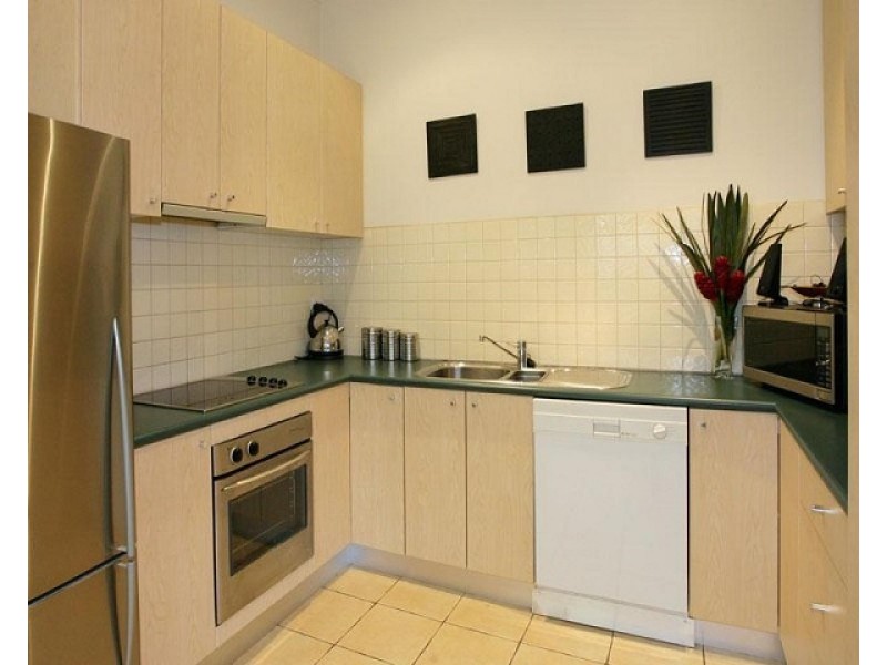1/13 Bluff Avenue, Elwood VIC 3184