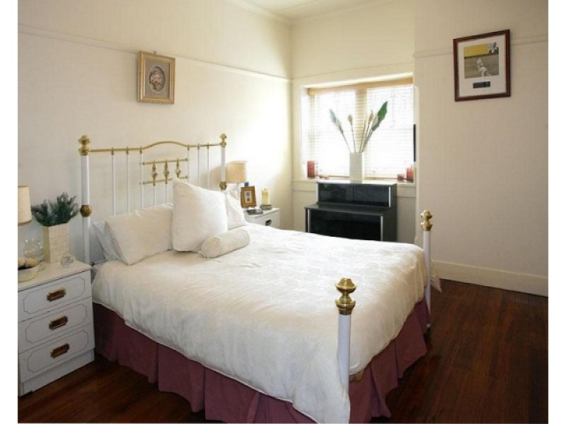 1/13 Bluff Avenue, Elwood VIC 3184