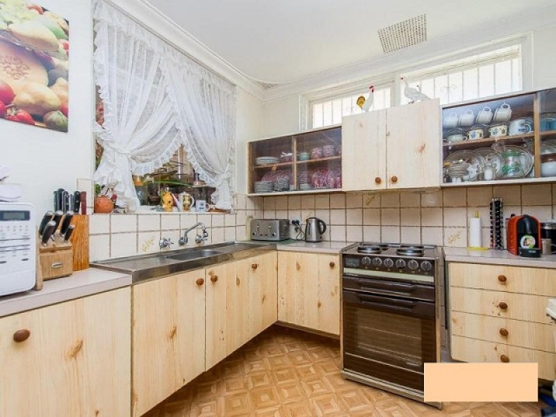 32 Cameron Street, Embleton WA 6062