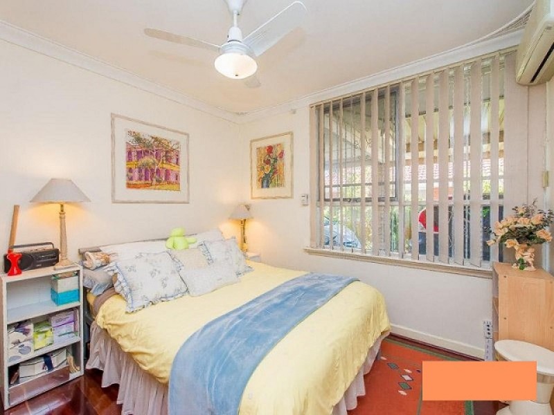 32 Cameron Street, Embleton WA 6062