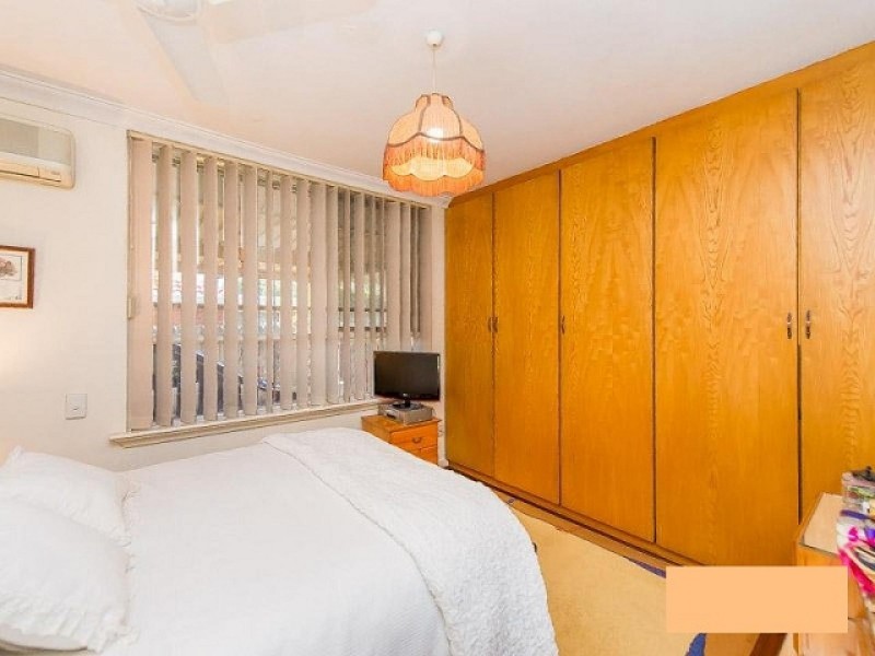 32 Cameron Street, Embleton WA 6062